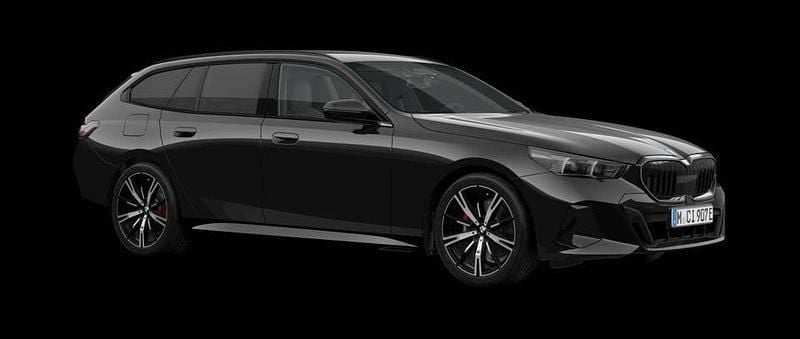 Begagnad BMW 530 M Sport 299 HK (219 kW) 2000 Black sapphire metallic Kombi