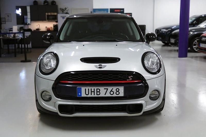 Begagnad Mini Cooper S 192 HK (141 kW) 2014 Silver Halvkombi
