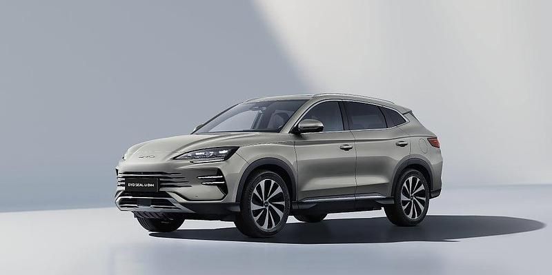 Snow white metallic Ny 2025 BYD Seal U Comfort SUV | 509 500 kr (Marknadspris) - Bild 1/4