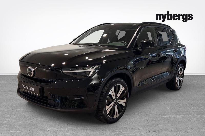 Svart Begagnad 2023 Volvo XC40 Plus SUV | 339 000 kr - Bild 1/4