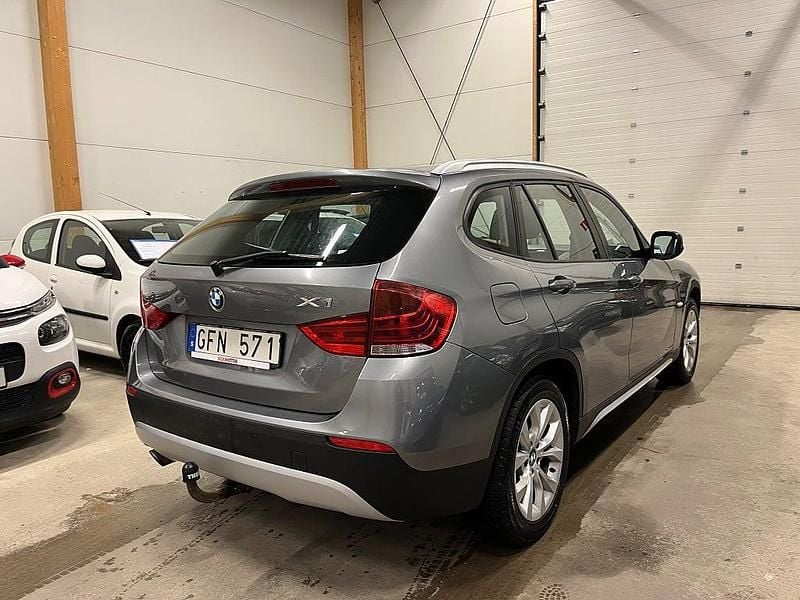 Begagnad BMW X1 177 HK (130 kW) 2010 Grå SUV