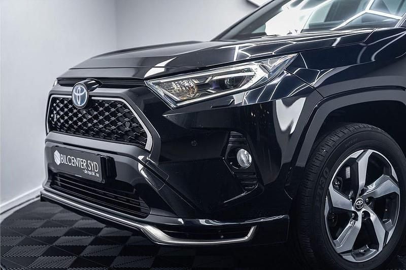 Begagnad Toyota RAV4 Edition 306 HK (225 kW) 2020 Svart SUV