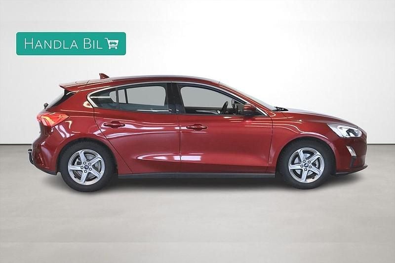 Begagnad Ford Focus Titanium 125 HK (91 kW) 2018 Röd Halvkombi