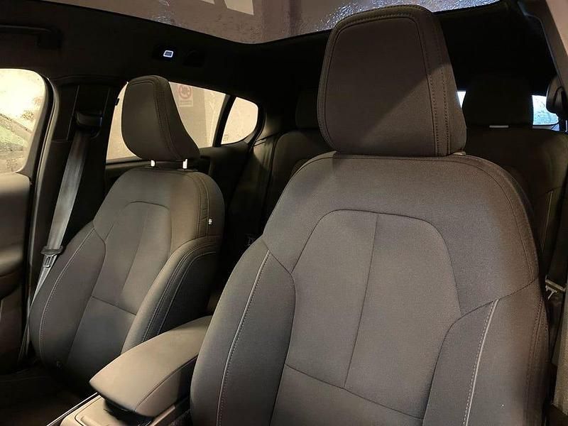 Begagnad Volvo C40 Plus 172 kW (234 HK) 2023 Svart SUV