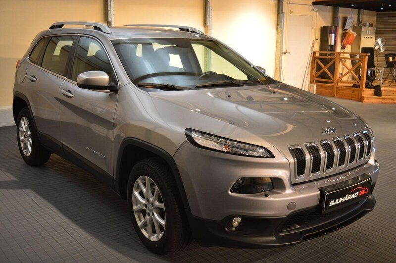 Begagnad Jeep Cherokee 185 HK (136 kW) 2015 Grå SUV