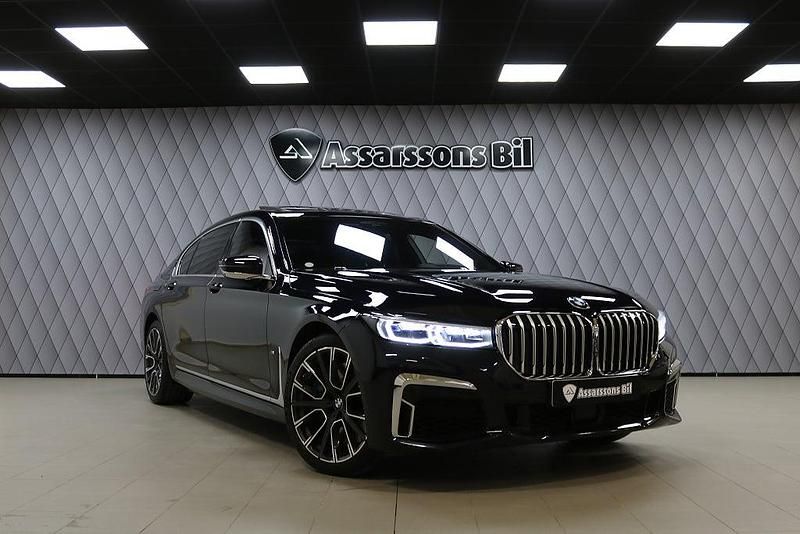 Svart Begagnad 2019 BMW 750L Executive Sedan | 789 000 kr - Bild 1/4