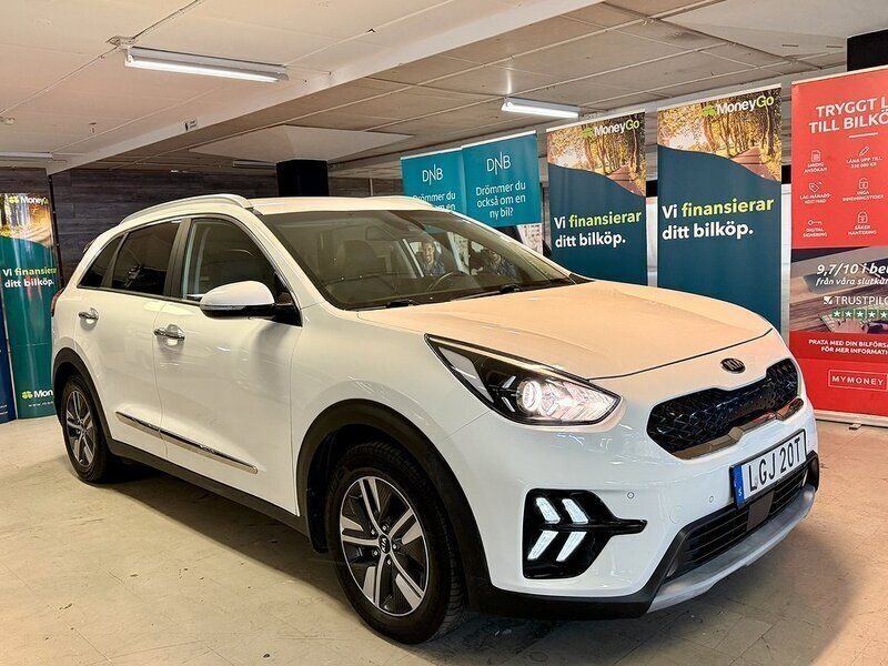 Vit Begagnad 2021 Kia Niro SUV | 194 900 kr (Lite dyr) - Bild 1/4