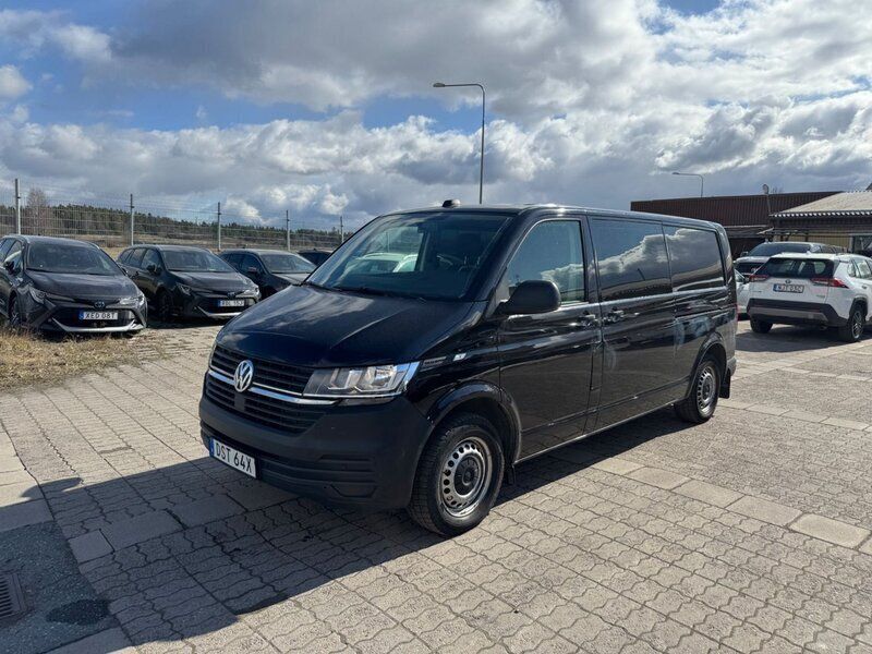 Svart Begagnad 2021 VW T6.1 Van | 269 875 kr - Bild 1/4