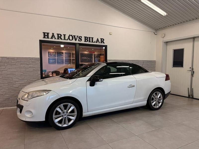 Begagnad Renault Mégane III 131 HK (96 kW) 2010 Vit