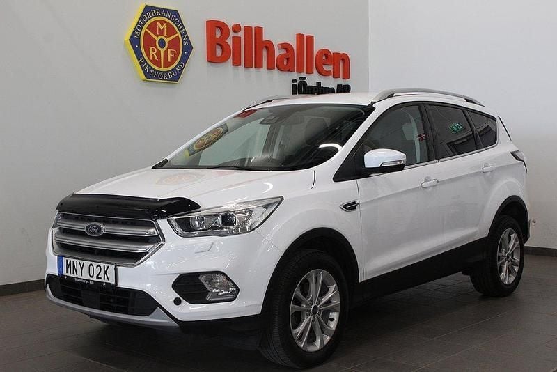 Vit Begagnad 2019 Ford Kuga Titanium SUV | 159 900 kr (Superpris) - Bild 1/4