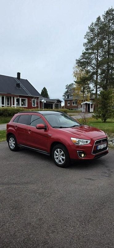 Röd Begagnad 2014 Mitsubishi ASX SUV | 98 000 kr (Marknadspris) - Bild 1/4