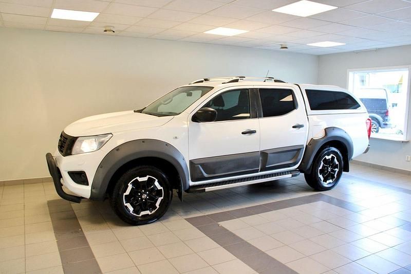 Vit Begagnad 2018 Nissan Navara Pickup | 239 900 kr (Bra pris) - Bild 1/4