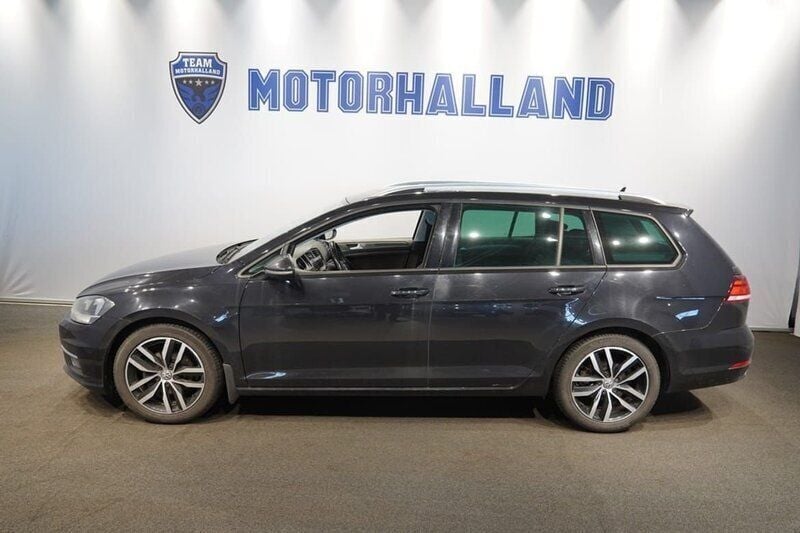 Svart Begagnad 2020 VW Golf VII Kombi | 144 900 kr (Bra pris) - Bild 1/4
