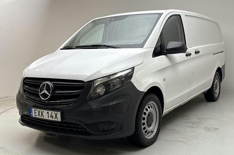 Vit Begagnad 2023 Mercedes e-Vito Van | 315 000 kr (Marknadspris) - Bild 1/4