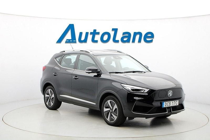 Svart Begagnad 2022 MG ZS Sedan | 239 900 kr (Bra pris) - Bild 1/3