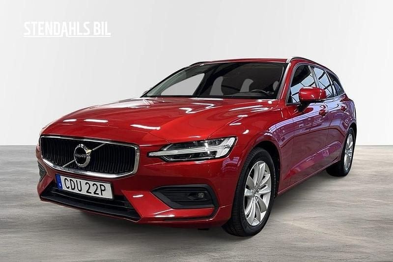 Röd Begagnad 2020 Volvo V60 Momentum Kombi | 269 900 kr (Bra pris) - Bild 1/4
