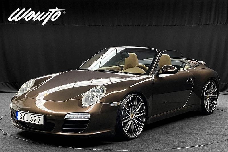 Brun Begagnad 2010 Porsche 911 Carrera Cabriolet Cab | 649 800 kr - Bild 1/4
