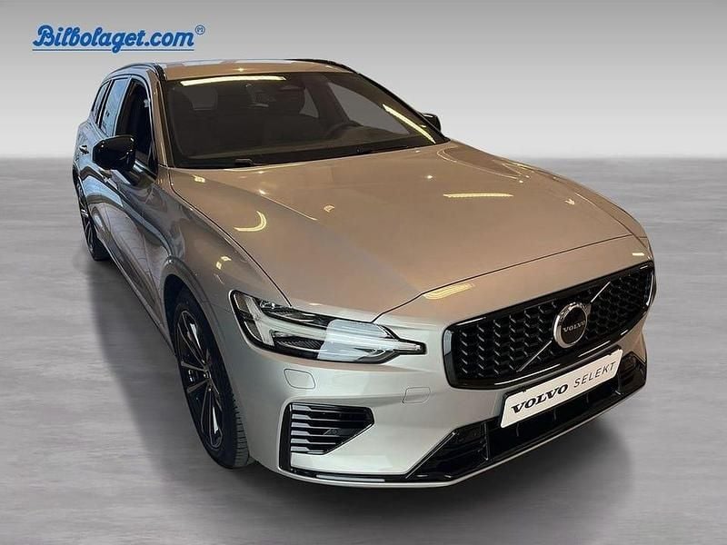 Ny Volvo V60 Plus 355 HK (261 kW) 2025 Silver Kombi