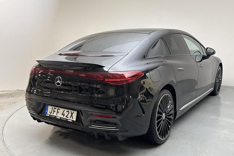 Begagnad Mercedes EQE300 AMG line 180 kW (245 HK) 2023 Svart Sedan