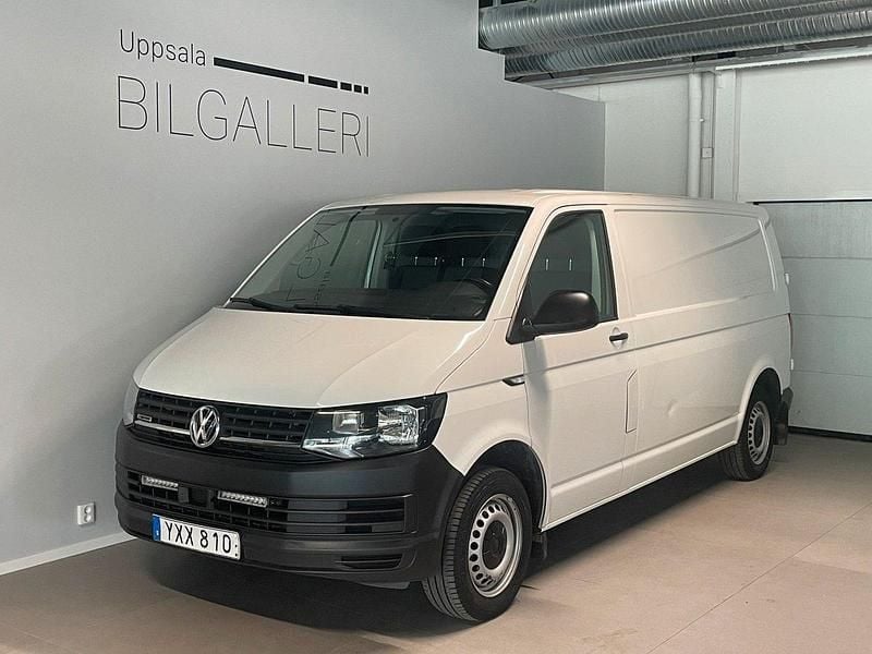 Vit Begagnad 2018 VW T6 Van | 182 900 kr (Marknadspris) - Bild 1/4