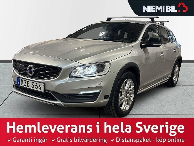 Silver Begagnad 2016 Volvo V60 CC Summum Kombi | 209 900 kr (Marknadspris) - Bild 1/3