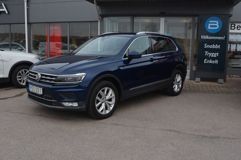 Mörkblå Begagnad 2017 VW Tiguan GT SUV | 209 900 kr (Marknadspris) - Bild 1/4