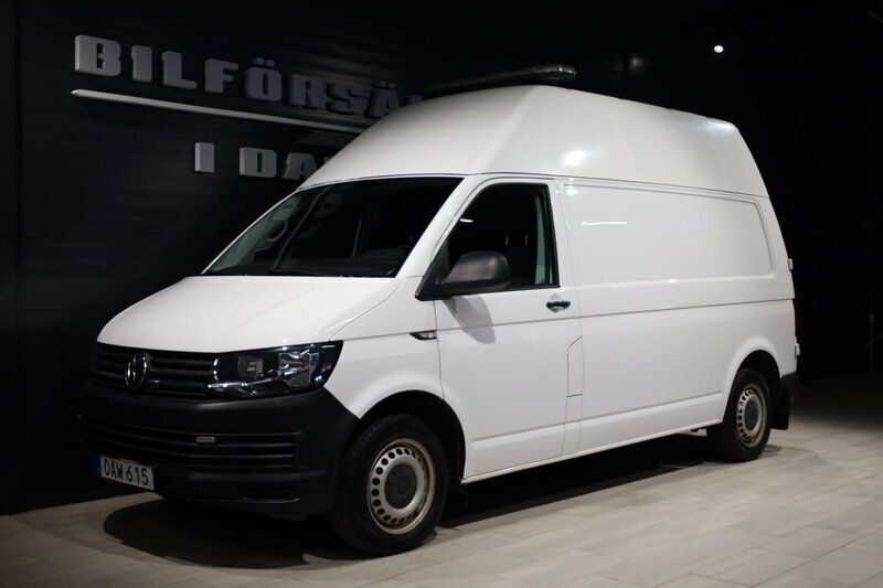 Vit Begagnad 2016 VW T6 Van | 199 000 kr (Bra pris) - Bild 1/4