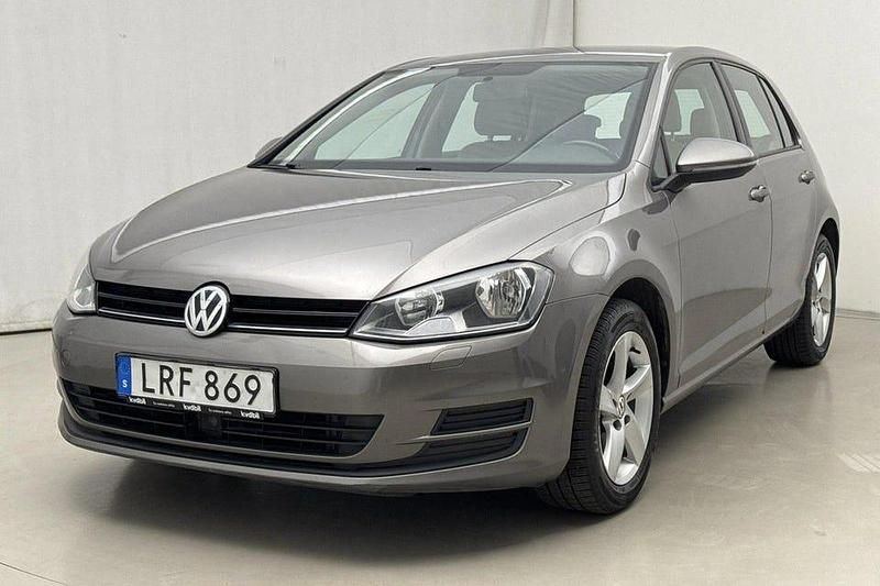 Begagnad 2015 VW Golf VII Halvkombi | 94 500 kr (Bra pris) - Bild 1/4