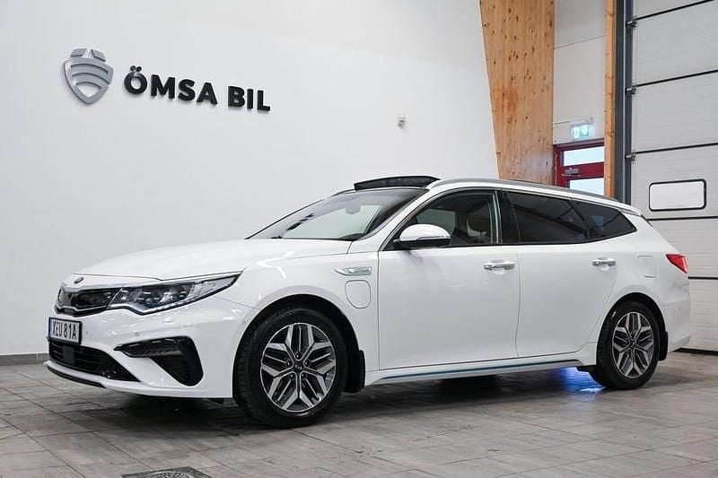 Begagnad Kia Optima Advance 205 HK (150 kW) 2020 Vit Kombi