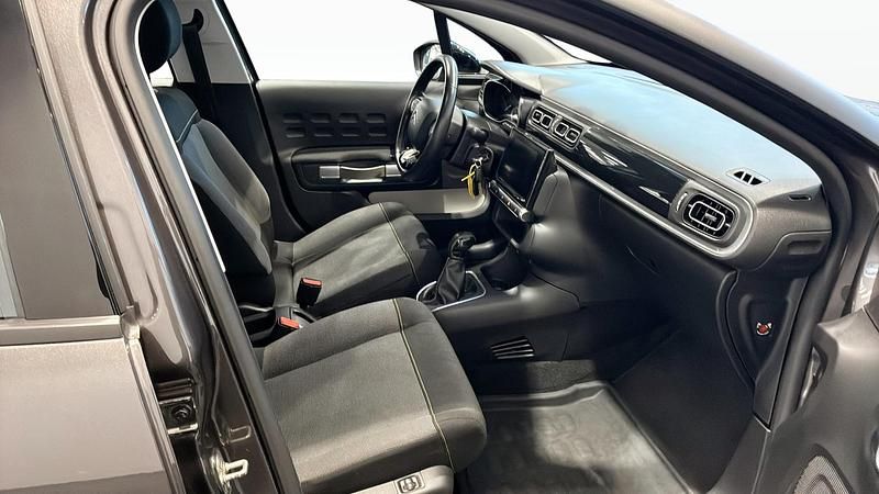 Begagnad Citroën C3 PureTech 83 HK (61 kW) 2018 Grå Halvkombi