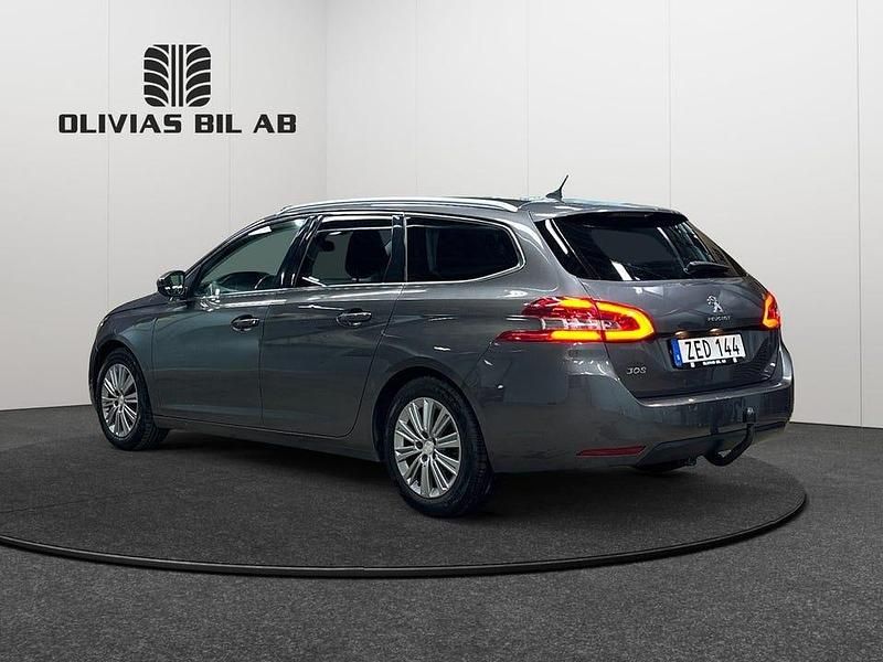 Begagnad Peugeot 308 SW Allure 120 HK (88 kW) 2018 Grå Kombi