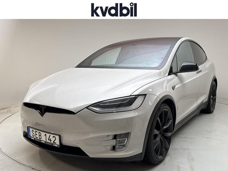 Svart Begagnad 2016 Tesla Model X SUV | 350 000 kr - Bild 1/3
