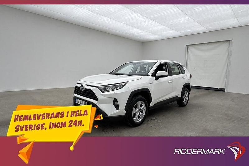 Vit Begagnad 2020 Toyota RAV4 Hybrid Active SUV | 324 800 kr (Marknadspris) - Bild 1/3