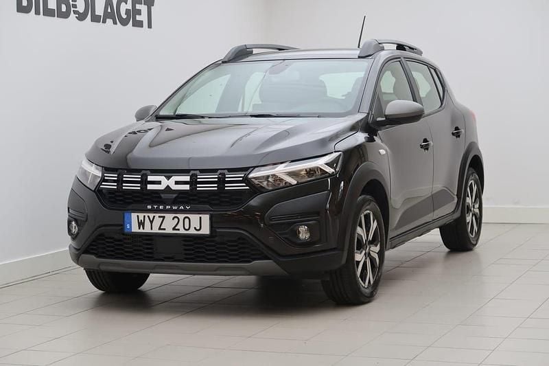 Svart Begagnad 2022 Dacia Sandero Expression Halvkombi | 189 900 kr (Lite dyr) - Bild 1/4