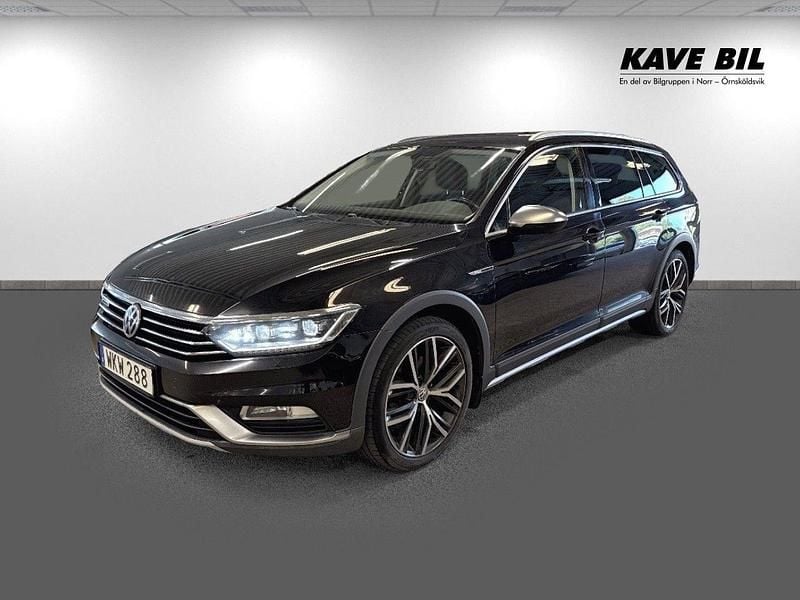 Svart Begagnad 2016 VW Passat Alltrack Kombi | 189 900 kr (Marknadspris) - Bild 1/4