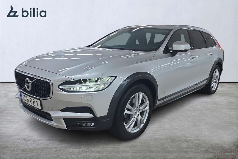 Silver Begagnad 2018 Volvo V90 CC SE Kombi | 314 000 kr (Marknadspris) - Bild 1/3