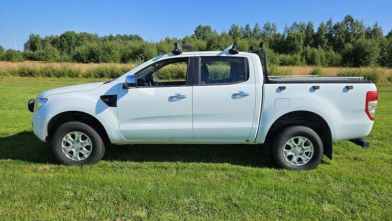 Vit Begagnad 2013 Ford Ranger XLT Pickup | 189 900 kr (Lite dyr) - Bild 1/4