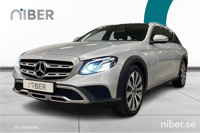 Silver Begagnad 2017 Mercedes E220 Kombi | 247 900 kr (Marknadspris) - Bild 1/4