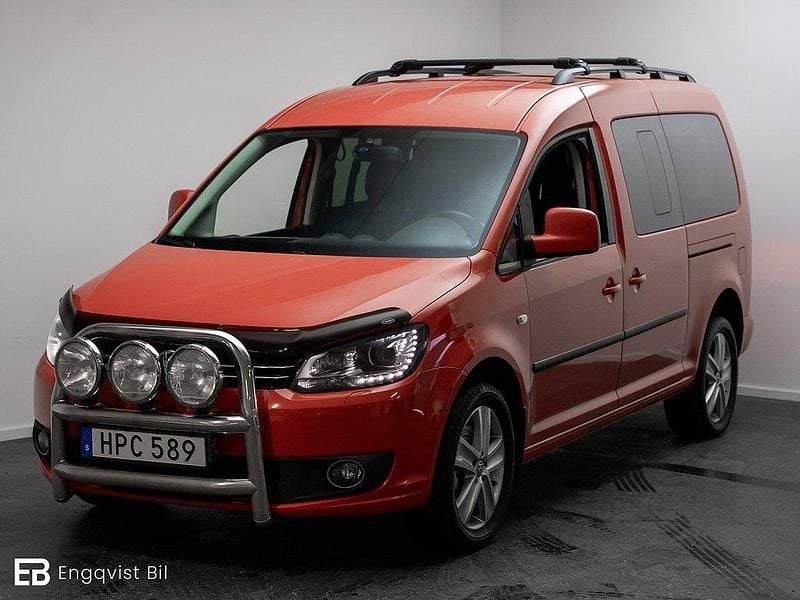 Orange Begagnad 2014 VW Caddy Maxi Life Life Minibuss | 199 900 kr (Lite dyr) - Bild 1/4