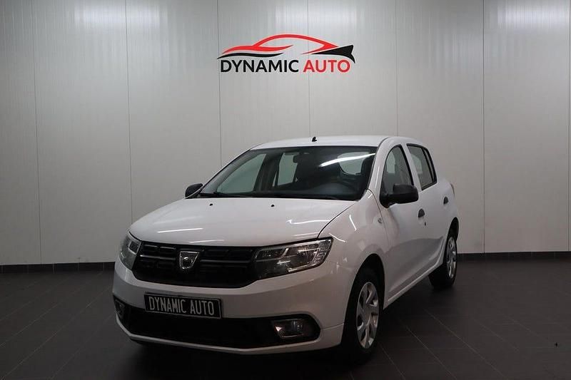 Vit Begagnad 2017 Dacia Sandero Halvkombi | 49 900 kr (Marknadspris) - Bild 1/4