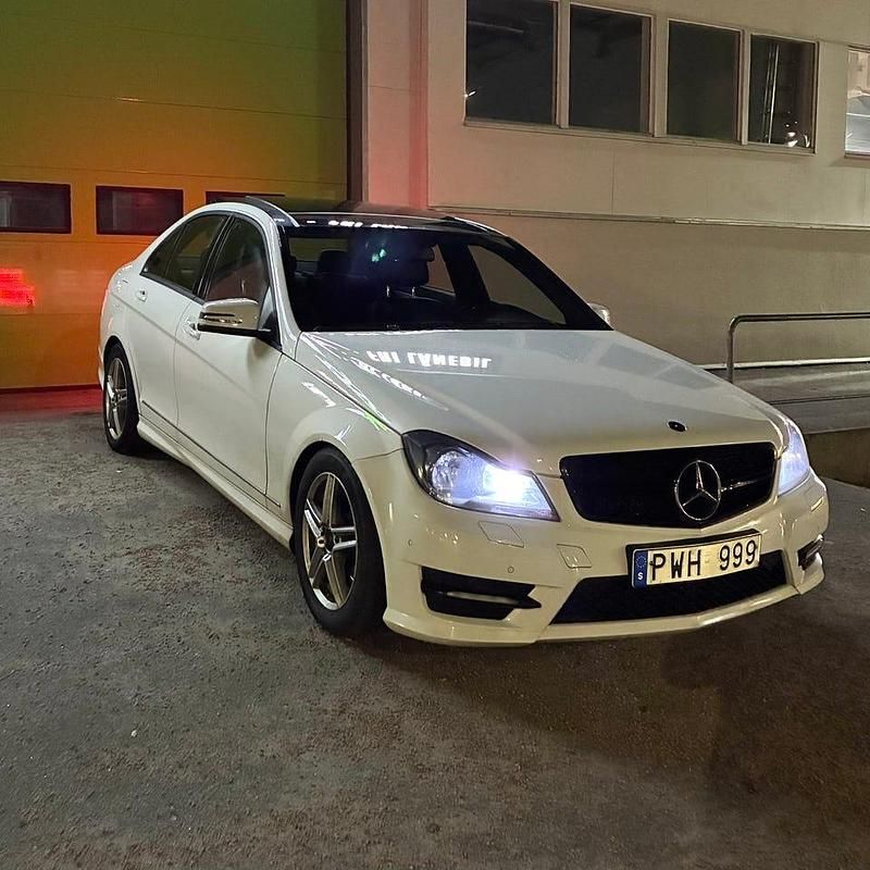 Begagnad 2012 Mercedes C200 | 80 000 kr (Dyr) - Bild 1/1