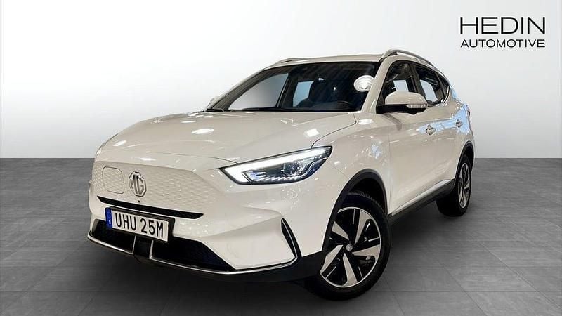 Vit Begagnad 2022 MG ZS Luxury SUV | 254 900 kr (Marknadspris) - Bild 1/4