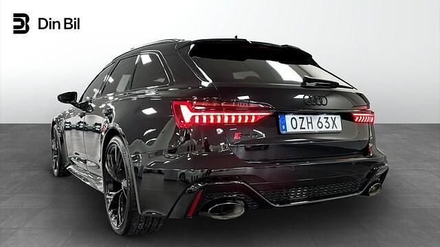 Begagnad Audi RS6 Advanced 600 HK (441 kW) 2021 Mytsvart metallic Kombi