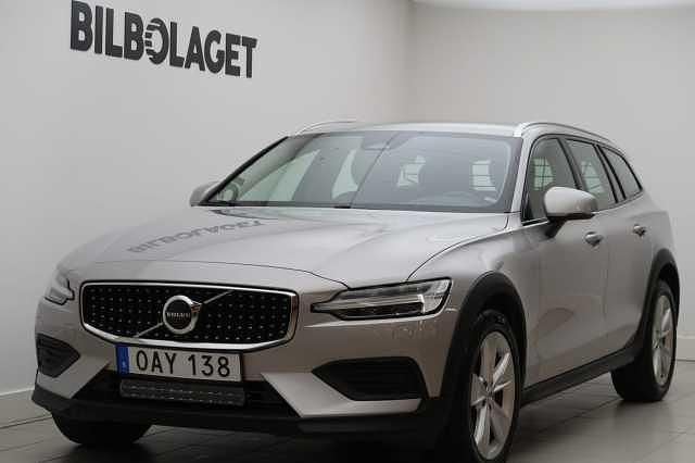 Begagnad 2023 Volvo V60 CC Kombi | 349 800 kr (Marknadspris) - Bild 1/4