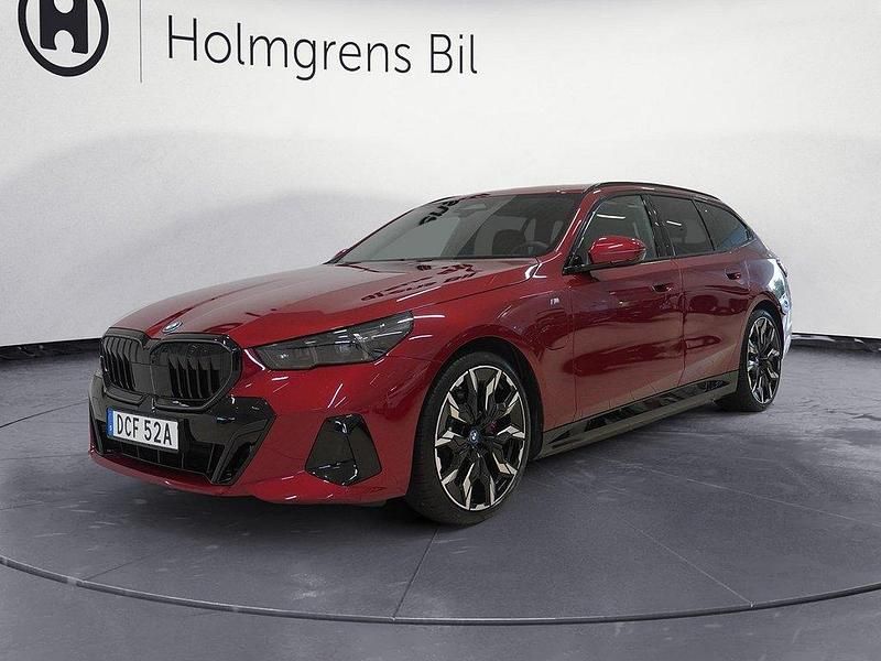 Okänd Begagnad 2024 BMW 530e M Sport Kombi | 699 900 kr (Dyr) - Bild 1/4