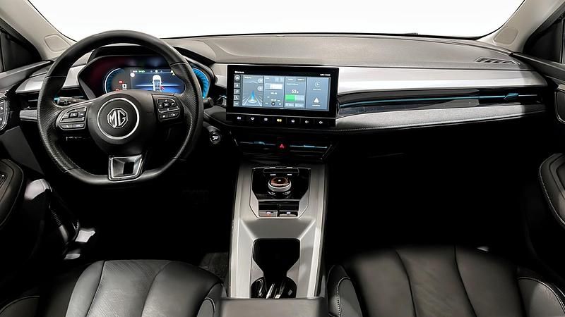 Begagnad MG MG5 EV Long Range 11 kW (15 HK) 2022 Svart Kombi