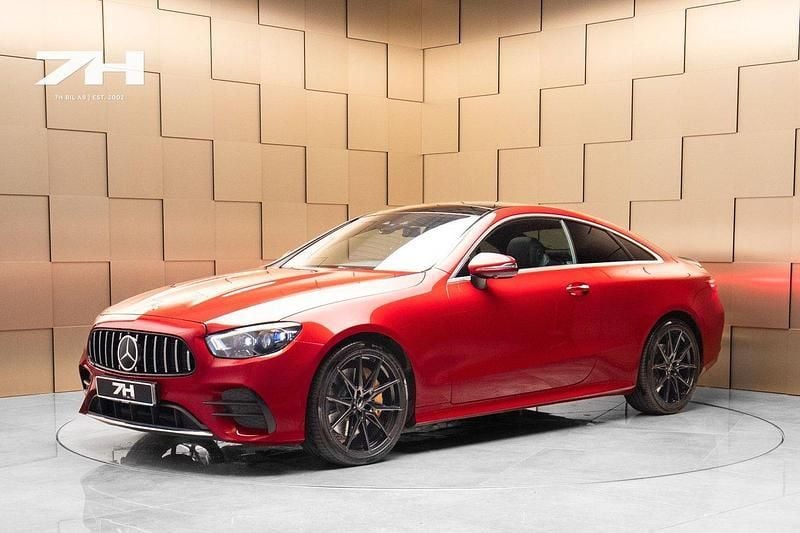 Röd Begagnad 2020 Mercedes E300 AMG Line Premium Sportkupé | 519 000 kr (Dyr) - Bild 1/4