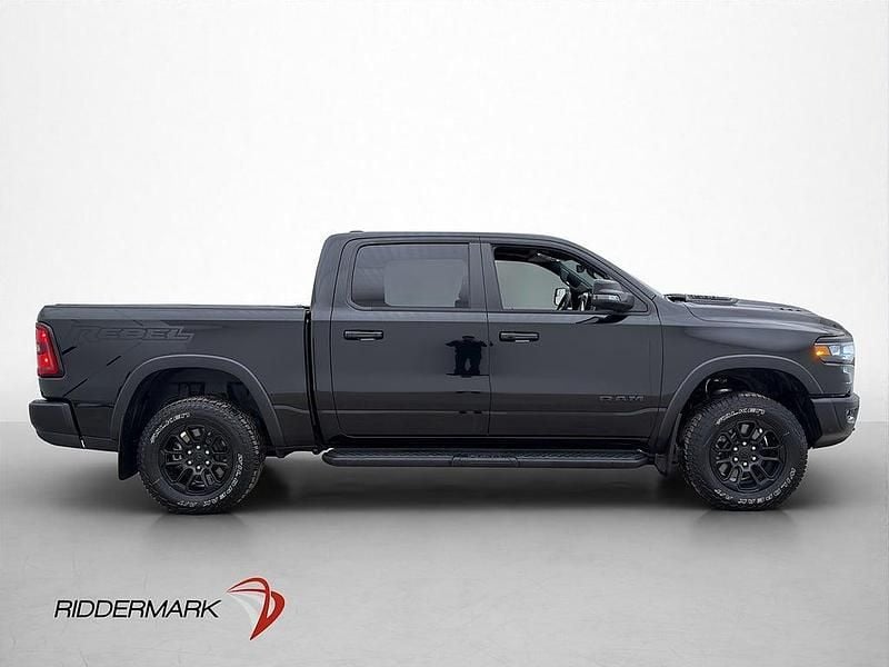 Begagnad RAM 1500 2025 Svart Pickup