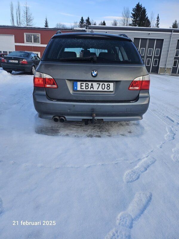 Grå Begagnad 2006 BMW 550 Kombi | 34 000 kr - Bild 1/4