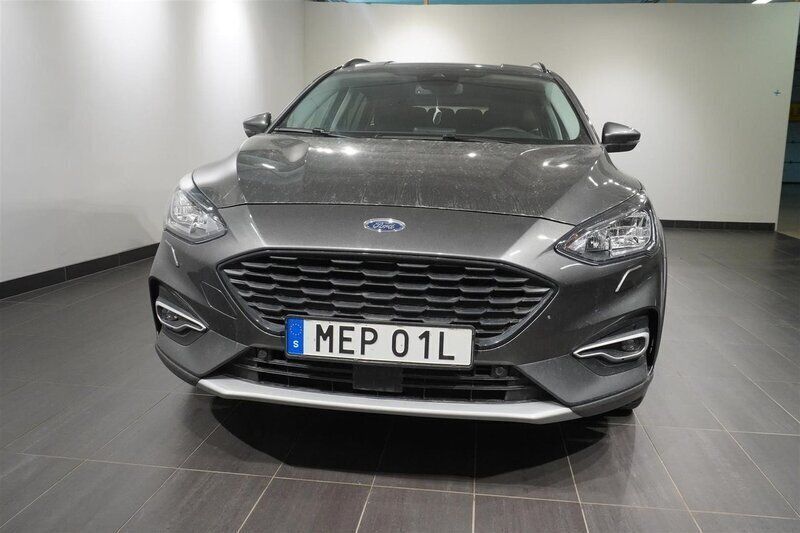 Grå (magnetic met) Begagnad 2022 Ford Focus Active Kombi | 174 800 kr (Marknadspris) - Bild 1/1